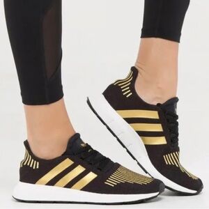 Adidas Original Swift Run Women’s Black Metallic Gold, Size 7.5